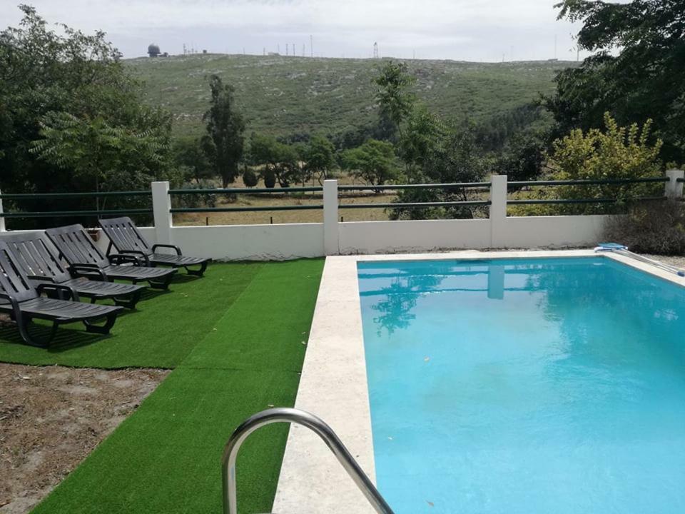 Montejunto Villas - Casa Do Platano Cadaval Kültér fotó